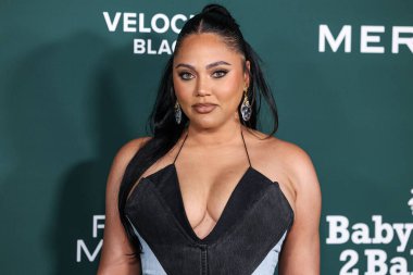 Tanaka Vintage giyen Ayesha Curry, Paul Mitchell 'in 9 Kasım 2024 tarihinde Batı Hollywood, Los Angeles, Kaliforniya, ABD' deki Pacific Design Center 'da düzenlediği 2024 Baby Gala' ya ulaştı..