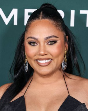 Tanaka Vintage giyen Ayesha Curry, Paul Mitchell 'in 9 Kasım 2024 tarihinde Batı Hollywood, Los Angeles, Kaliforniya, ABD' deki Pacific Design Center 'da düzenlediği 2024 Baby Gala' ya ulaştı..