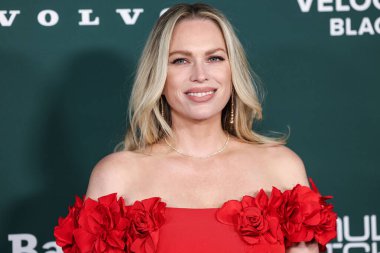 Monique Lhuillier giyen Erin Foster, Paul Mitchell 'in 9 Kasım 2024' te Batı Hollywood, Los Angeles, Kaliforniya, ABD 'de düzenlenen Pasifik Tasarım Merkezi' nde sunduğu 2024 Bebek Galası 'na ulaştı.. 