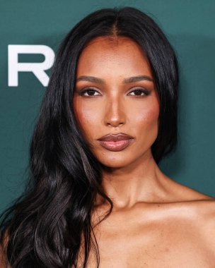 Pamella Roland PF25 giyen Jasmine Tookes, Paul Mitchell 'in 9 Kasım 2024' te Batı Hollywood, Los Angeles, Kaliforniya, ABD 'de düzenlenen Pasifik Tasarım Merkezi' nde sunduğu 2024 Bebek Galasına ulaştı..