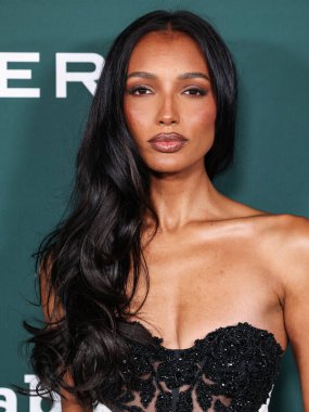 Pamella Roland PF25 giyen Jasmine Tookes, Paul Mitchell 'in 9 Kasım 2024' te Batı Hollywood, Los Angeles, Kaliforniya, ABD 'de düzenlenen Pasifik Tasarım Merkezi' nde sunduğu 2024 Bebek Galasına ulaştı..