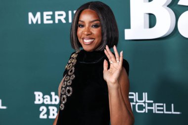 Georges Çakra FW24 Couture giyen Kelly Rowland, Paul Mitchell 'in 9 Kasım 2024' te Batı Hollywood, Los Angeles, Kaliforniya, ABD 'de düzenlenen Pasifik Tasarım Merkezi' nde sunduğu 2024 Bebek Galasına ulaştı..