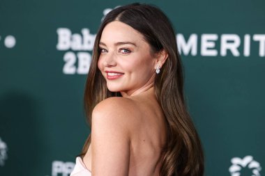 Pamella Roland SS25 RTW giyen Miranda Kerr, Paul Mitchell 'in 9 Kasım 2024' te Batı Hollywood, Los Angeles, Kaliforniya, ABD 'de düzenlenen Pasifik Tasarım Merkezi' nde sunduğu 2024 Bebek Galasına ulaştı..