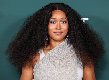 Naomi Osaka, Paul Mitchell tarafından sunulan 2024 Bebek Galası 'na 9 Kasım 2024' te Batı Hollywood, Los Angeles, Kaliforniya, ABD 'de gerçekleştirilen Pasifik Tasarım Merkezi' nde ulaşır.. 