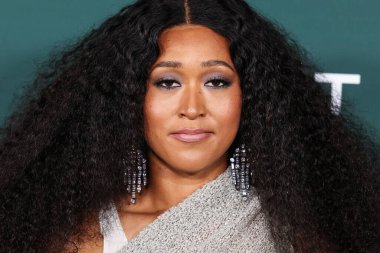 Naomi Osaka, Paul Mitchell tarafından sunulan 2024 Bebek Galası 'na 9 Kasım 2024' te Batı Hollywood, Los Angeles, Kaliforniya, ABD 'de gerçekleştirilen Pasifik Tasarım Merkezi' nde ulaşır.. 