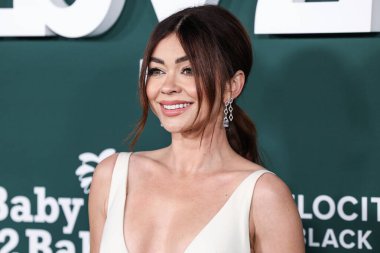 Sarah Hyland arrives at the 2024 Baby2Baby Gala Presented by Paul Mitchell held at the Pacific Design Center on November 9, 2024 in West Hollywood, Los Angeles, California, United States. clipart