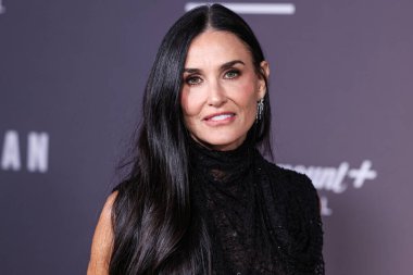 Demi Moore 'un Erdem' i giymesi Los Angeles 'taki Paramount +' s Original Series Landman 'ın 1. Sezon Paramount Pictures Studios' taki Paramount Tiyatrosu 'na 12 Kasım 2024' te Hollywood, Los Angeles, Kaliforniya, ABD 'de düzenlenen.