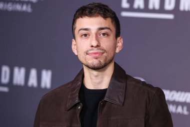 Octavio Rodriguez 12 Kasım 2024 'te Hollywood, Los Angeles, Kaliforniya, ABD' de Paramount Pictures Studios 'taki Paramount Theatre' da düzenlenen Los Angeles Premiere Of Paramount + 's Original Series Landman' ın 1. sezonuna geliyor..