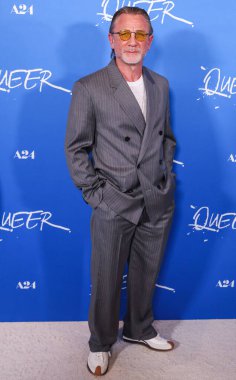 Daniel Craig arrives at the Los Angeles Premiere Of A24's 'Queer' held at the Directors Guild of America Theater Complex on November 13, 2024 in Los Angeles, California, United States.