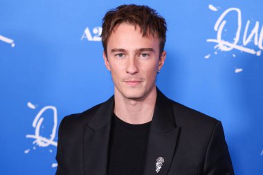 Drew Starkey, 13 Kasım 2024 'te Los Angeles, Kaliforniya, ABD' de bulunan Amerika Tiyatro Kompleksi Yönetmenler Birliği 'nde düzenlenen A24' ün 'Queer' inin Los Angeles galasına geldi..       