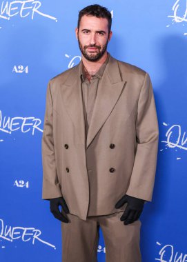 Jordan Firstman, 13 Kasım 2024 'te Los Angeles, Kaliforniya, ABD' de bulunan Amerika Tiyatro Kompleksi Yönetmenleri Birliği 'nde düzenlenen A24' ün 