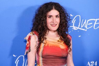 Kate Berlant, 13 Kasım 2024 'te Los Angeles, Kaliforniya, ABD' de bulunan Amerika Tiyatro Kompleksi Yönetmenler Birliği 'nde düzenlenen A24' ün 'Queer' inin Los Angeles prömiyerine geldi.. 