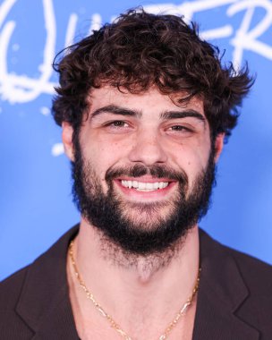 Noah Centineo, 13 Kasım 2024 'te Los Angeles, Kaliforniya, ABD' de bulunan Amerika Tiyatro Kompleksi Yönetmenler Birliği 'nde düzenlenen A24' ün 