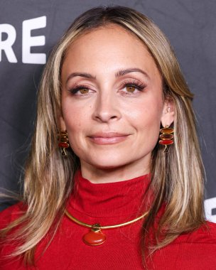 Nicole Richie, Los Angeles 'taki 2024 Akbaba Festivali' ne 17 Kasım 2024 'te Hollywood, Los Angeles, Kaliforniya, ABD' deki Nya Stüdyoları 'nda katıldı..