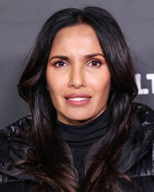 Padma Lakshmi, Los Angeles 'ta düzenlenen 2024 Akbaba Festivali' ne 17 Kasım 2024 'te Hollywood, Los Angeles, Kaliforniya, ABD' de katıldı..