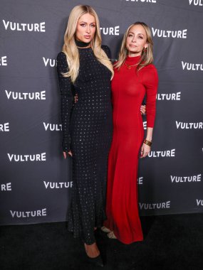 Paris Hilton ve Nicole Richie, Los Angeles 'ta düzenlenen 2024 Akbaba Festivali' ne 17 Kasım 2024 'te Hollywood, Los Angeles, Kaliforniya, ABD' de katıldılar..