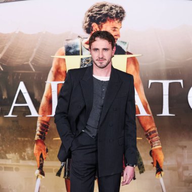 Gucci giyen Paul Mescal, 18 Kasım 2024 'te Hollywood, Los Angeles, Kaliforniya, ABD' deki TCL Çin Tiyatrosu IMAX 'te düzenlenen Paramount Pictures' Gladyatör II 'nin Los Angeles galasına geldi..
