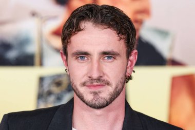 Gucci giyen Paul Mescal, 18 Kasım 2024 'te Hollywood, Los Angeles, Kaliforniya, ABD' deki TCL Çin Tiyatrosu IMAX 'te düzenlenen Paramount Pictures' Gladyatör II 'nin Los Angeles galasına geldi..