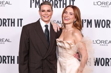 Ashlyn Harris ve kız arkadaşı Sophia Bush, 21 Kasım 2024 'te Hollywood Hollywood, Los Angeles, Kaliforniya, ABD' de düzenlenen 19. yıllık L 'Oreal Paris Kadınlar Kutlaması 2024' e geldiler..