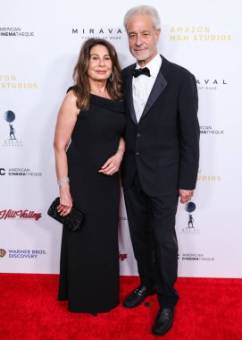 Paula Wagner ve Rick Nicita, 6 Aralık 2024 'te Beverly Hilton Oteli' nde düzenlenen 38. Geleneksel Amerikan Sineması Ödülleri 'ne geldiler.. 