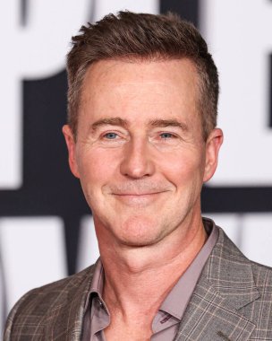 Edward Norton, 10 Aralık 2024 'te Hollywood, Los Angeles, Kaliforniya, ABD' deki Dolby Tiyatrosu 'nda düzenlenen Searchlight Pictures' ın 