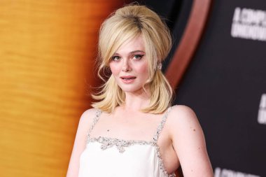 Özel bir Gucci görünümü giyen Elle Fanning, 10 Aralık 2024 'te Hollywood, Los Angeles, Kaliforniya, ABD' deki Dolby Tiyatrosu 'nda düzenlenen' A Complete Unknown 'adlı Searchlight Pictures' ın Los Angeles galasına geldi..