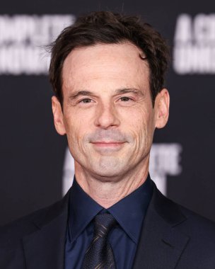 Scoot McNairy, 10 Aralık 2024 'te Hollywood, Los Angeles, Kaliforniya, ABD' deki Dolby Tiyatrosu 'nda düzenlenen Searchlight Pictures' ın 