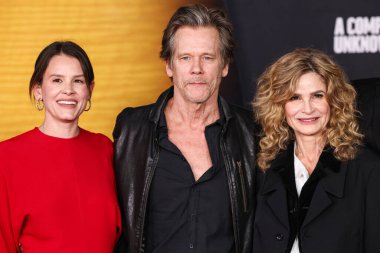 Sosie Bacon, Kevin Bacon ve Kyra Sedgwick, 10 Aralık 2024 'te Hollywood, Los Angeles, Kaliforniya, ABD' de düzenlenen 