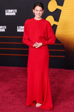 Sosie Bacon, 10 Aralık 2024 'te Hollywood, Los Angeles, Kaliforniya, ABD' deki Dolby Tiyatrosu 'nda düzenlenen Searchlight Pictures' ın 