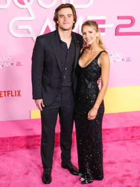Cameron Dicker ve Annir Buerk Los Angeles Premiere And Fan Organent for Netflix 'in' Squid Game '2. sezonu için 12 Aralık 2024' te Los Angeles City College, Los Angeles, Kaliforniya, ABD. 