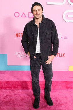 Dylan Efron, Netflix 'in' Squid Game 'sezonu için Los Angeles City College' da 12 Aralık 2024 'te Los Angeles, Kaliforniya, ABD' de düzenlenen Los Angeles Premiere And Fan Organent 'e geldi.. 