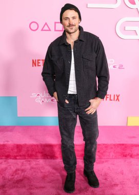 Dylan Efron, Netflix 'in' Squid Game 'sezonu için Los Angeles City College' da 12 Aralık 2024 'te Los Angeles, Kaliforniya, ABD' de düzenlenen Los Angeles Premiere And Fan Organent 'e geldi.. 
