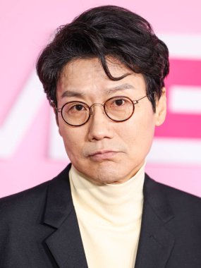 Hwang Dong-hyuk, Netflix 'in 12 Aralık 2024' te Los Angeles City College, Kaliforniya, ABD 'de gerçekleştirdiği' Kalamar Oyunu 'için Los Angeles Premiere And Fan Organent' e geliyor..