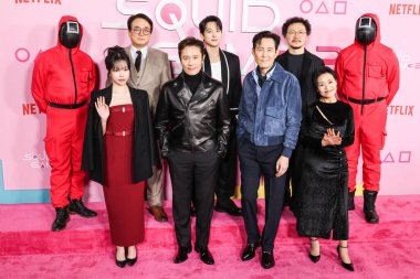 Jo Yu-ri, Lee Seo-hwan, Lee Byung-hun, Yim Si-wan, Lee Jung-jae, Yang Dong-geun ve Kang Ae-shim Netflix 'in 12 Aralık 2024' te Los Angeles City College 'de düzenlenen' Squid Game 'ikinci sezonu için Los Angeles Premiere And Fan Event' e geldiler.