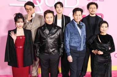 Jo Yu-ri, Lee Seo-hwan, Lee Byung-hun, Yim Si-wan, Lee Jung-jae, Yang Dong-geun ve Kang Ae-shim Netflix 'in 12 Aralık 2024' te Los Angeles City College 'de düzenlenen' Squid Game 'ikinci sezonu için Los Angeles Premiere And Fan Event' e geldiler.