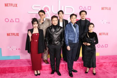 Jo Yu-ri, Lee Seo-hwan, Lee Byung-hun, Yim Si-wan, Lee Jung-jae, Yang Dong-geun ve Kang Ae-shim Netflix 'in 12 Aralık 2024' te Los Angeles City College 'de düzenlenen' Squid Game 'ikinci sezonu için Los Angeles Premiere And Fan Event' e geldiler.