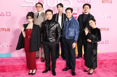 Jo Yu-ri, Lee Seo-hwan, Lee Byung-hun, Yim Si-wan, Lee Jung-jae, Yang Dong-geun ve Kang Ae-shim Netflix 'in 12 Aralık 2024' te Los Angeles City College 'de düzenlenen' Squid Game 'ikinci sezonu için Los Angeles Premiere And Fan Event' e geldiler.