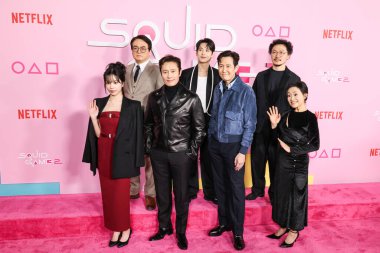 Jo Yu-ri, Lee Seo-hwan, Lee Byung-hun, Yim Si-wan, Lee Jung-jae, Yang Dong-geun ve Kang Ae-shim Netflix 'in 12 Aralık 2024' te Los Angeles City College 'de düzenlenen' Squid Game 'ikinci sezonu için Los Angeles Premiere And Fan Event' e geldiler.