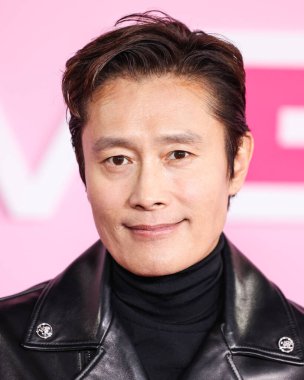 Lee Byung-hun, Netflix 'in 12 Aralık 2024' te Los Angeles, Kaliforniya, ABD 'de düzenlenen 