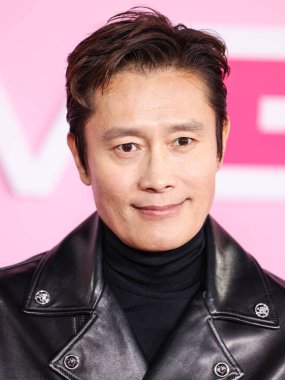 Lee Byung-hun, Netflix 'in 12 Aralık 2024' te Los Angeles, Kaliforniya, ABD 'de düzenlenen 