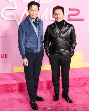 Lee Jung-jae ve Lee Byung-hun, Netflix 'in' Squid Game 'sezonu için Los Angeles City College' de 12 Aralık 2024 'te Los Angeles, Kaliforniya, ABD' de düzenlenen Los Angeles Premiere And Fan Organent 'e geldiler.. 
