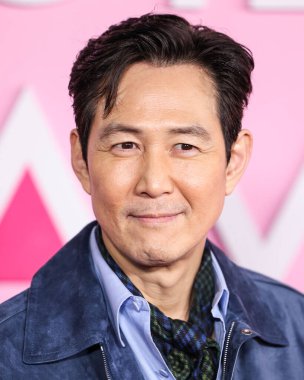 Lee Jung-jae arrives at the Los Angeles Premiere And Fan Event For Netflix's 'Squid Game' Season 2 held at the Los Angeles City College on December 12, 2024 in Los Angeles, California, United States.   clipart