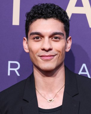 Anthony Keyvan, 14 Aralık 2024 'te Beverly Hilton Oteli' nde düzenlenen 22. Geleneksel Unutulmaz Asya Amerikan Ödülleri 'ne geliyor..