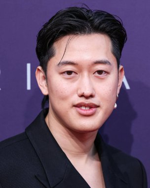 David Suh, 14 Aralık 2024 'te Beverly Hilton Oteli' nde düzenlenen 22. Geleneksel Unutulmaz Asya Amerikan Ödülleri 'ne geliyor..