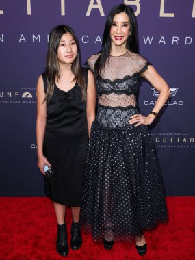 Jett Ling Song ve annesi Lisa Ling, 14 Aralık 2024 'te Beverly Hilton Oteli' nde düzenlenen 22. Unutulmaz Asya Amerikan Ödülleri 'ne geldiler..