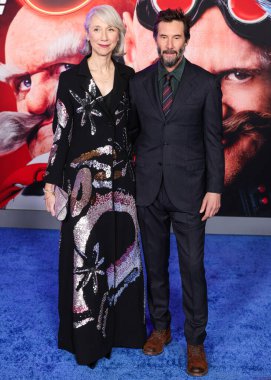 Alexandra Grant ve erkek arkadaşı Keanu Reeves, 16 Aralık 2024 'te Hollywood, Los Angeles, Kaliforniya, ABD' de bulunan TCL Çin Tiyatrosu IMAX 'te düzenlenen Paramount Pictures' ın Sonic The Hedgehog 3 filminin Los Angeles galasına geldiler.. 
