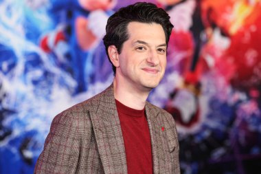Ben Schwartz, 16 Aralık 2024 'te Hollywood, Los Angeles, Kaliforniya, ABD' deki TCL Çin Tiyatrosu IMAX 'te düzenlenen Paramount Pictures' ın Sonic The Hedgehog 3 'ün Los Angeles galasına geldi.. 