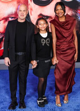 Brian Robbins and Tracy James arrive at the Los Angeles Premiere Of Paramount Pictures' 'Sonic The Hedgehog 3' held at the TCL Chinese Theatre IMAX on December 16, 2024 in Hollywood, Los Angeles, California, United States.  clipart