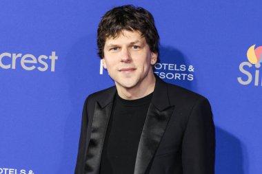 Jesse Eisenberg, 3 Ocak 2025 'te Palm Springs Kongre Merkezi' nde düzenlenen 36. Palm Springs Uluslararası Film Festivali Ödülleri 'ne geldi..
