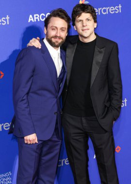 Kieran Culkin ve Jesse Eisenberg, 3 Ocak 2025 'te Palm Springs Kongre Merkezi' nde düzenlenen 36. Palm Springs Uluslararası Film Festivali Ödülleri 'ne geldiler..